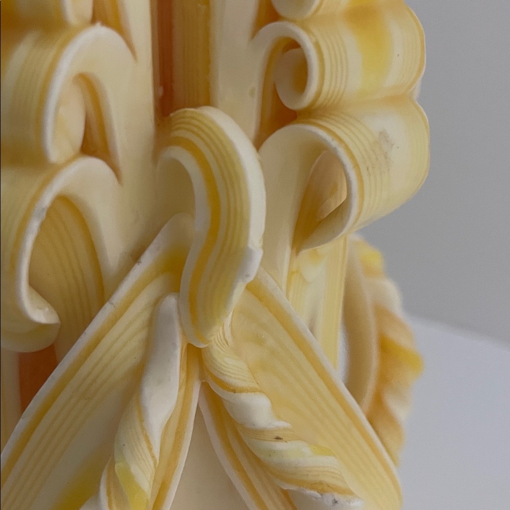 Vintage 70’s Yellow & White Hand Carved Wax Ribbon Pillar Candle New - Picture 9 of 10